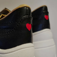 Cargar imagen en el visor de la galería, Chunky LOVE Sneakers