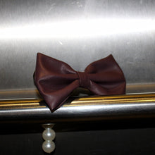 Cargar imagen en el visor de la galería, Charm Moño